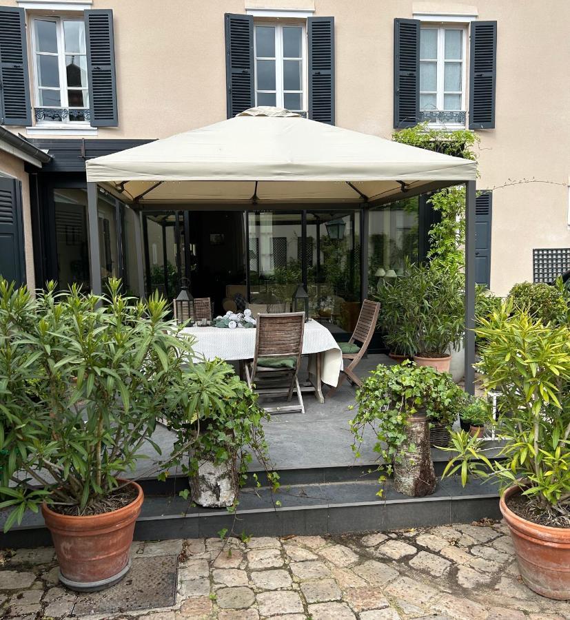 Le Jardin Cathedrale Bed & Breakfast Chartres Exterior photo